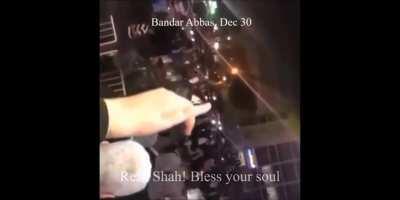 Protests in Iran for return of king/shah