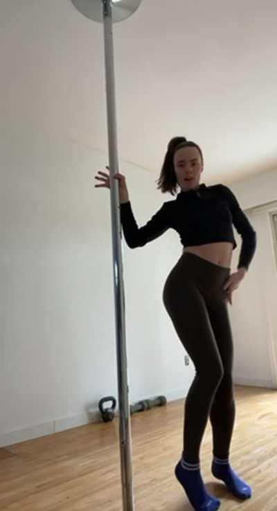 just fuckin around, cannot get enough of this song 🖤 🕊