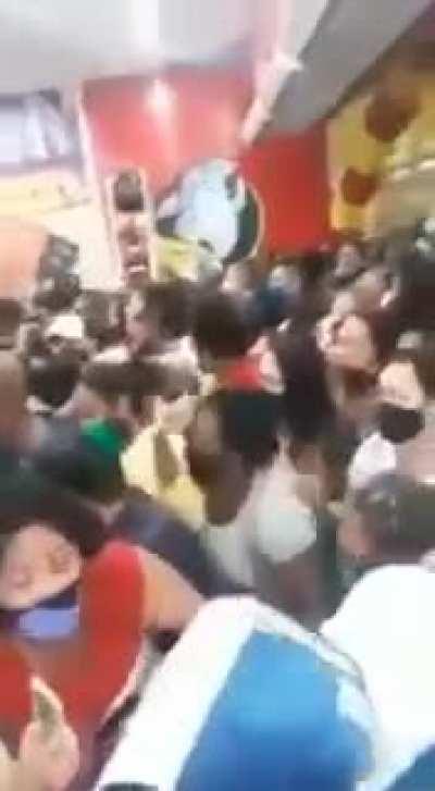 Tubarão Atacadão: mega inauguração da pandemia