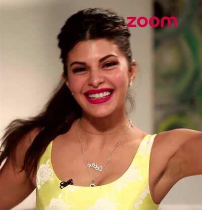 Jacqueline Fernandez (GIF)