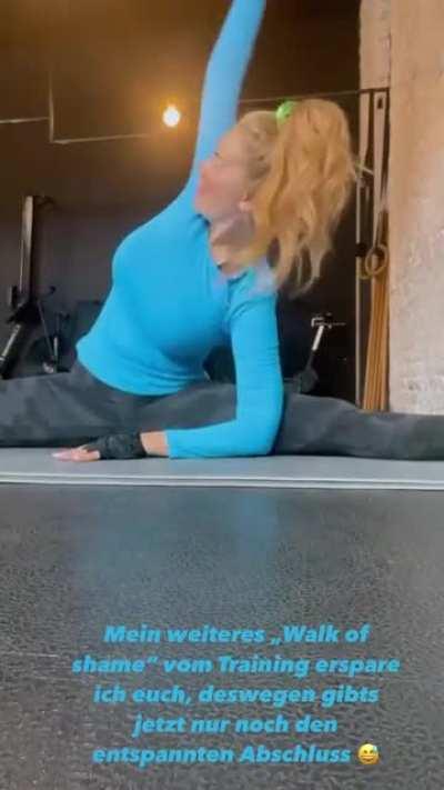 Stellt euch vor sie macht Spagat auf eurem Dick