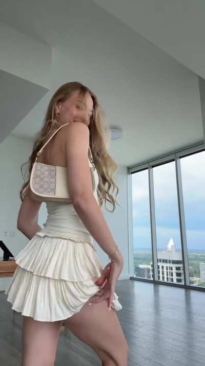 Another dance vid from her TikTok