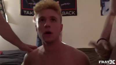 Are you the sucker or waiting your turn for his mouth? 🤤