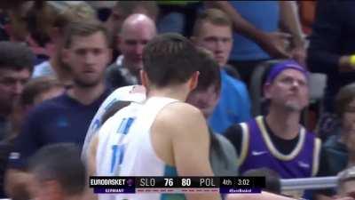 [Highlight] With Slovenia trailing by 4 points with 3 minutes remaining, Luka Doncic fouls out