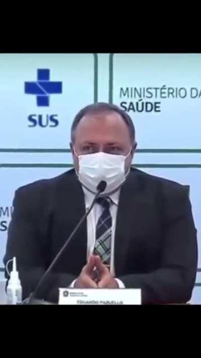 Deve ser pq o oxigênio tá aí no ar, neah. Não pega quem não quer