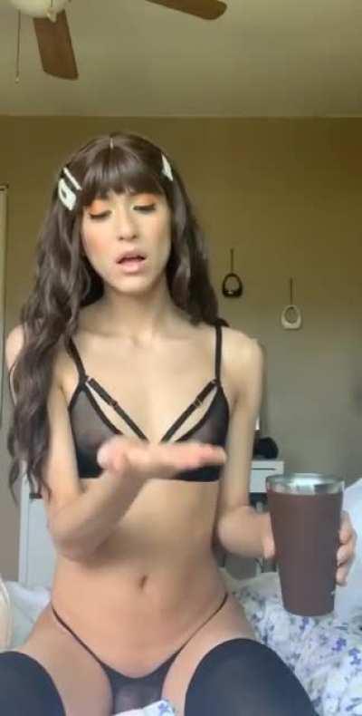 hiii! here’s me taking my daily hormones 💕