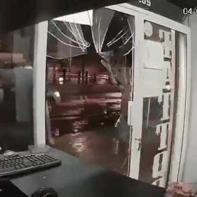 Did you clean the glass door?