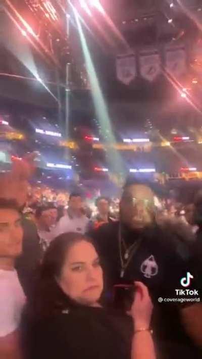 Mama woodly got angry after a fan asked ‘’what went wrong for Tyron woodly tonight’’