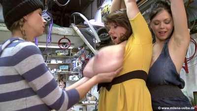 On the hunt for boobs!