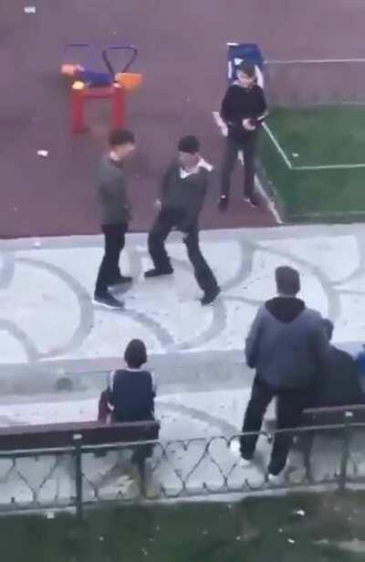 HAY BUNLARIN ÖLÜSÜNÜ SİKEYİM REZİL OLDUK AMINA KOYAYIM