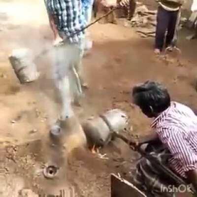 Ram Mandir Bell is ready... Single Cast piece, easily the largest, 6’ X 5’, weighing 2,100 Kgs made of, *