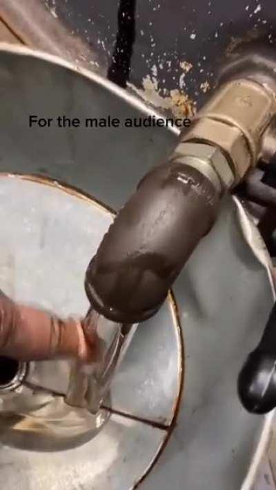 Stationary looking laminar flow