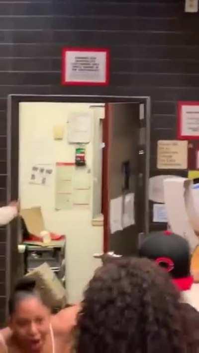 Group of teens DESTROY McDonald’s and maces the security guard!