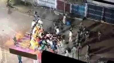 16 Hindus including Children shot by Police. 1 College student shot on point blank, ded on scene. Mata's Visarjan, Munger, Bihar.