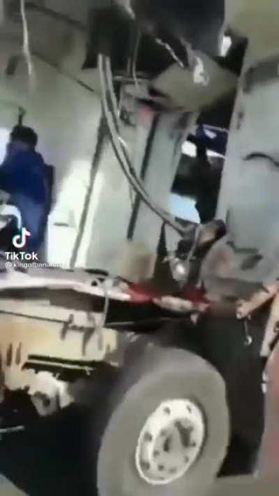 Are you a roll down the window person or aircon?