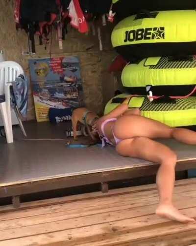 Frenchie on the attack