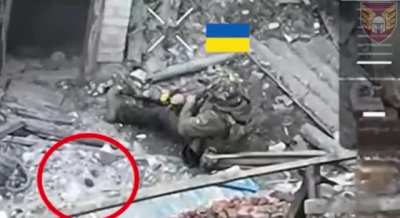 Paratrooper of the Ukrainian 46th Airmobile Brigade managed to throw his grenade and an enemy grenade, which had been thrown at him, into a shelter with russian invaders