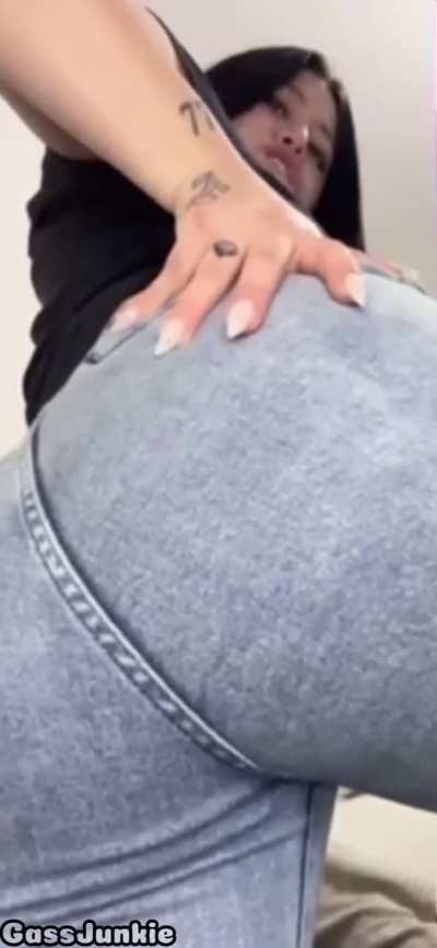 Big Booty Latina 🌶️