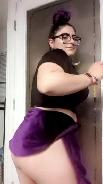 The best thing to wake up to? [OC][GIF]