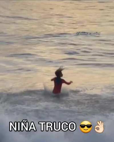 Niña truco😎👌🏻