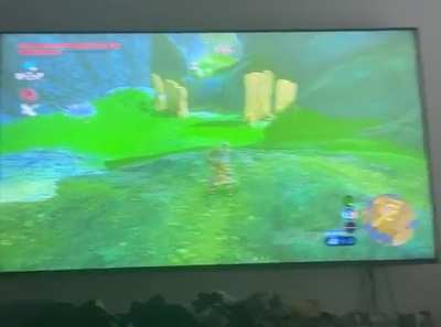 On case you were wondering, arrows can be parried.