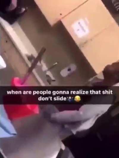 Dont be Racist 🤷🏽‍♂️