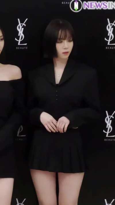 Winter looking like a fuck doll 🤤🤤