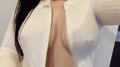 What do you think of my big tits? 🙈