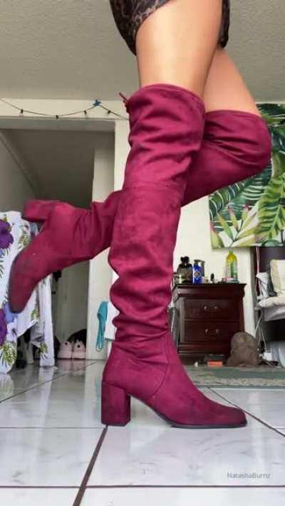 FeetUnleashed2 with the Feets :)