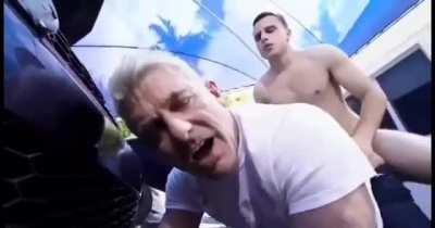 Böyle bir babası olsun isteyen? 🤤🥵