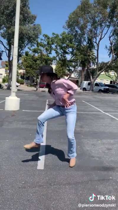 Her first tiktok vid