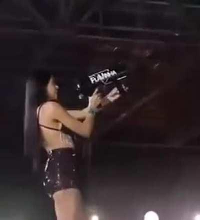 lucky that she is not a military man and this is not a javelin😮