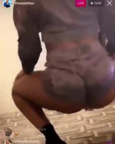 Imagine letting her ride you...