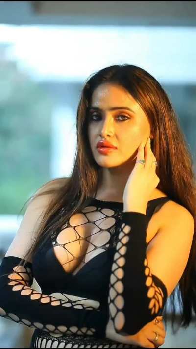 Sony Charishta back in bikini