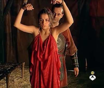 Ana de Armas tied up in movie scene