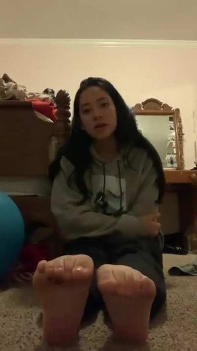 300 instagram girls crush content for sale