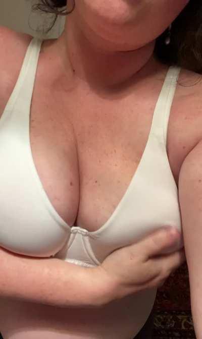 Can I show you my fuckable milf body