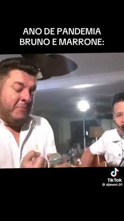 ele cantando do nada eu n aguentoKKKKKKKKJJJJJ