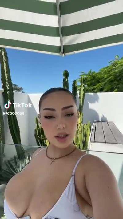 🥥🥥 @cocochatts