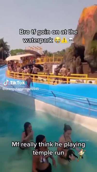 Blud think he playin' temple run 💀⚠️😭