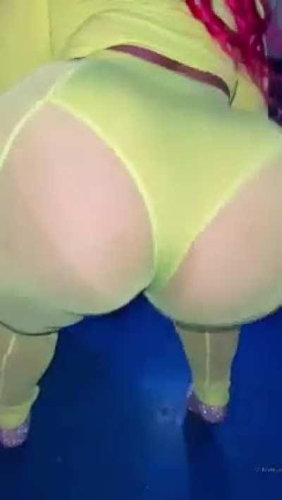 Pinky has the best content