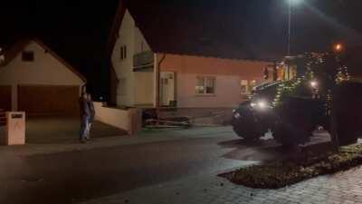 As there are no Christmas markets this year some local farmers decided to attach Christmas decorations to their vehicles and toured through local villages.