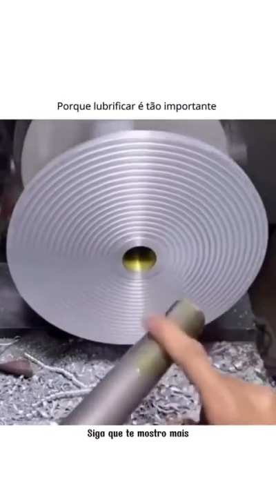 Lubrifique antes de encaixar