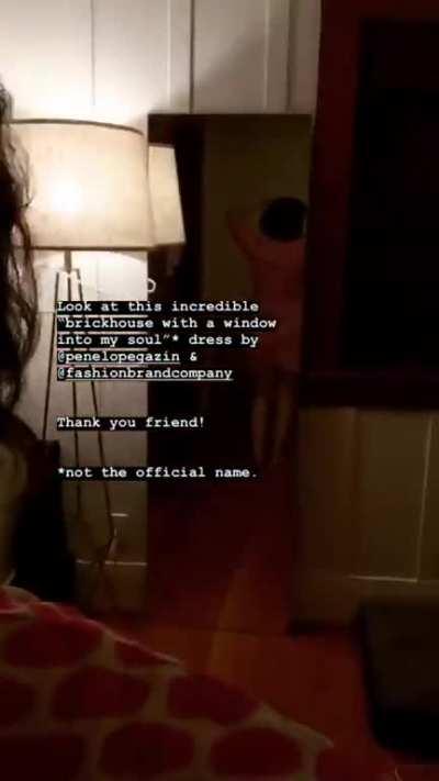 Those curves in that dress🤤