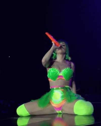 She knows how to put on a show