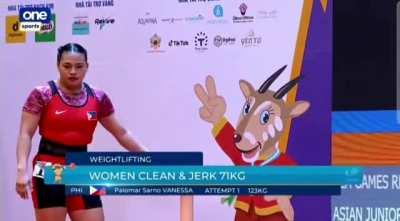 18-year old Vanessa Sarno breaks three SEA Games records on her way to a gold medal in the 71-kg women's weightlifting event.