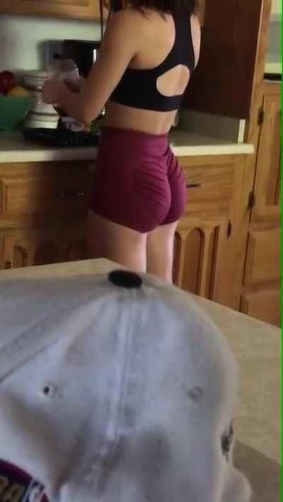 Sexy candid ass jiggling 😍🤤