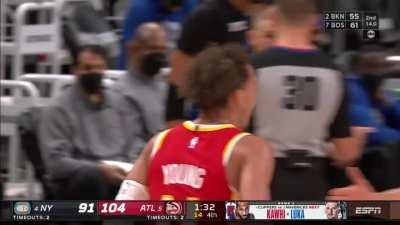 [Highlight] Trae Young points at the scoreboard after getting fouled by Bullock, and Spike Lee looks dead-inside after