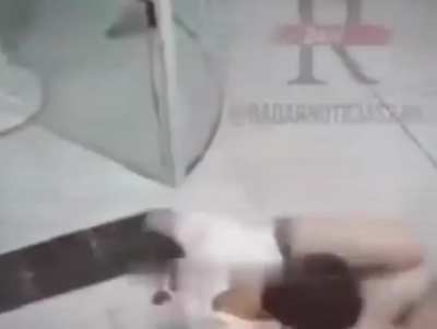 Banka soyup hicbirsey calamayan sik kafali
