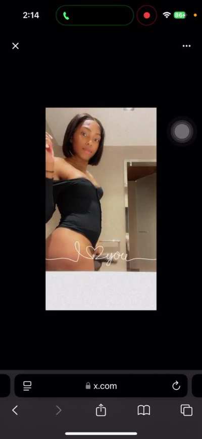 Easily a dreepthroat that for her pretty ass 💦👅